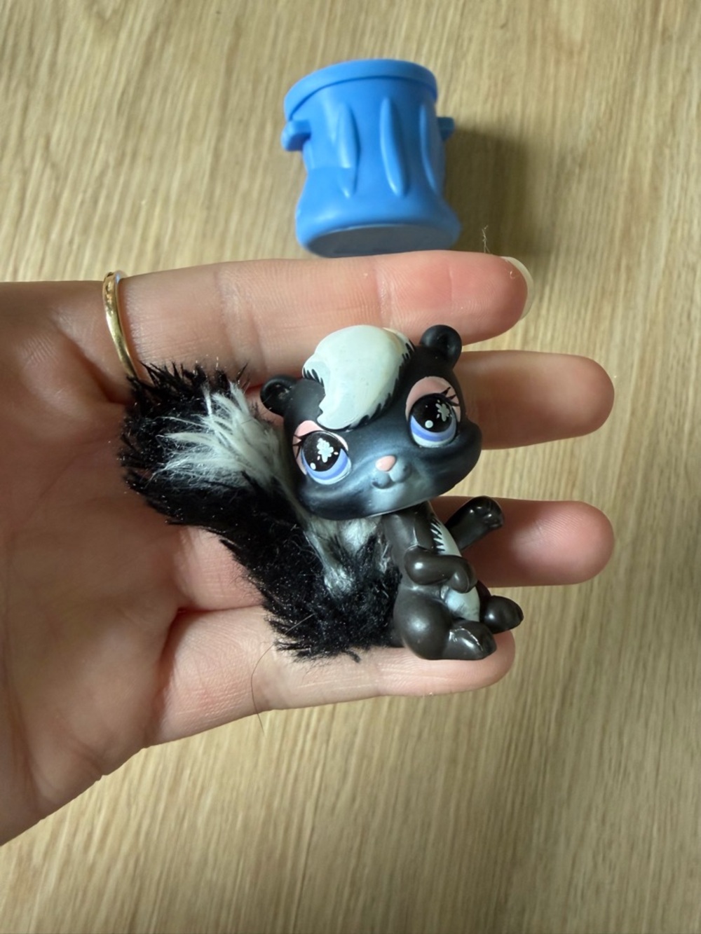 Littlest Pet Shop #641 skunk